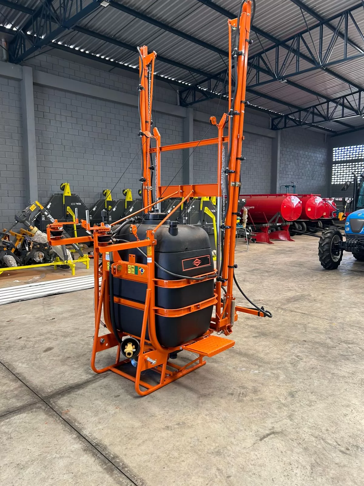 Pulverizador de barras novo Marca: Cimag Modelo: Condor 600 AM12 com barras de 12 Metros