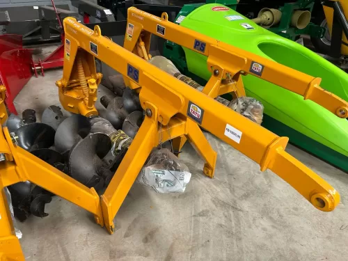 Perfurador de Solo >novo Marca:Tatu com 2 brocas sendo de 9”e 12”