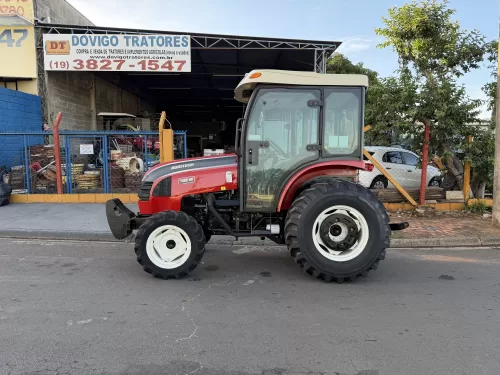 Yanmar 1185SR 4×4 Cafeeiro/compacto Ano 2021/2022 com redutor de velocidade e Reversor de marchas