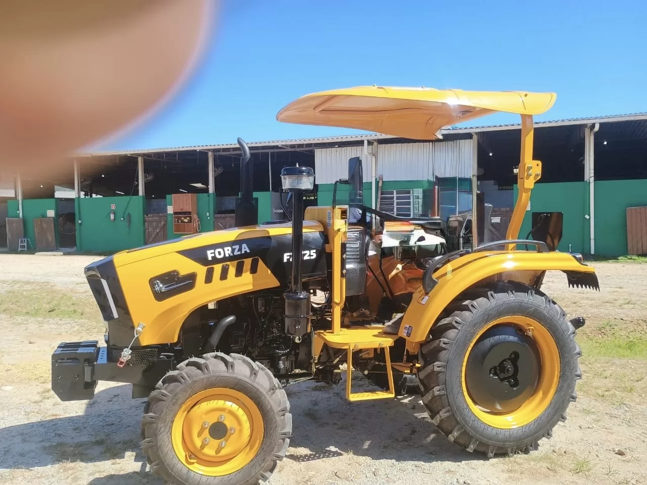 Trator Marca: Forza Modelo: FZT25 4x4 Ano: 2026 (Novo)