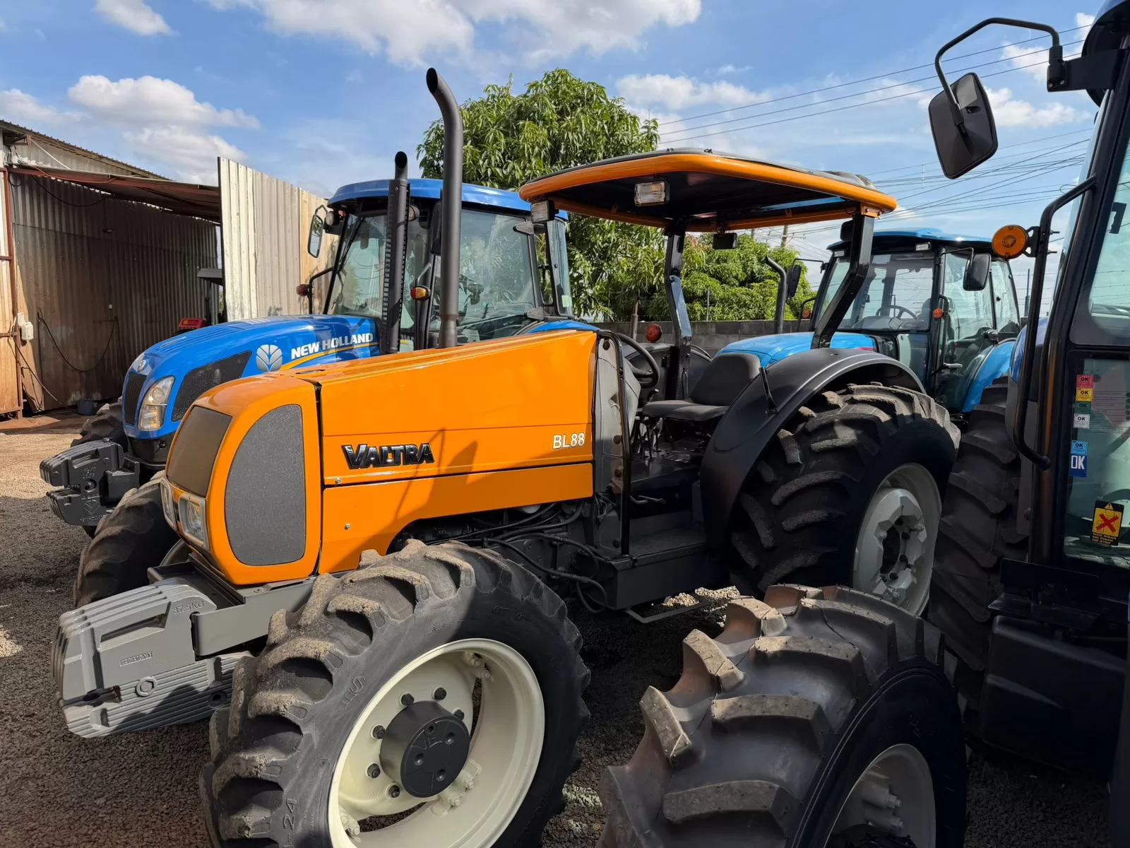 Valtra BL88 4x4 Ano 2007 com redutor de velocidade 