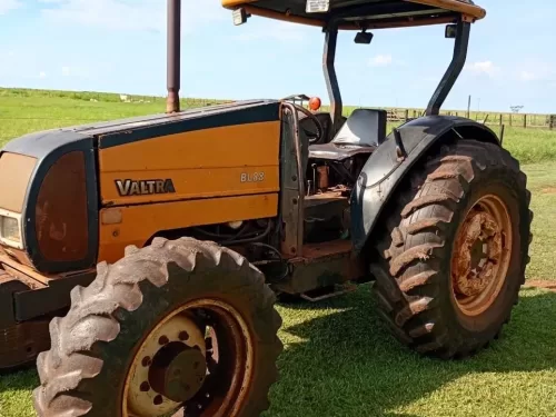 Valtra BL88 4x4 Ano 2006 com redutor de velocidade 