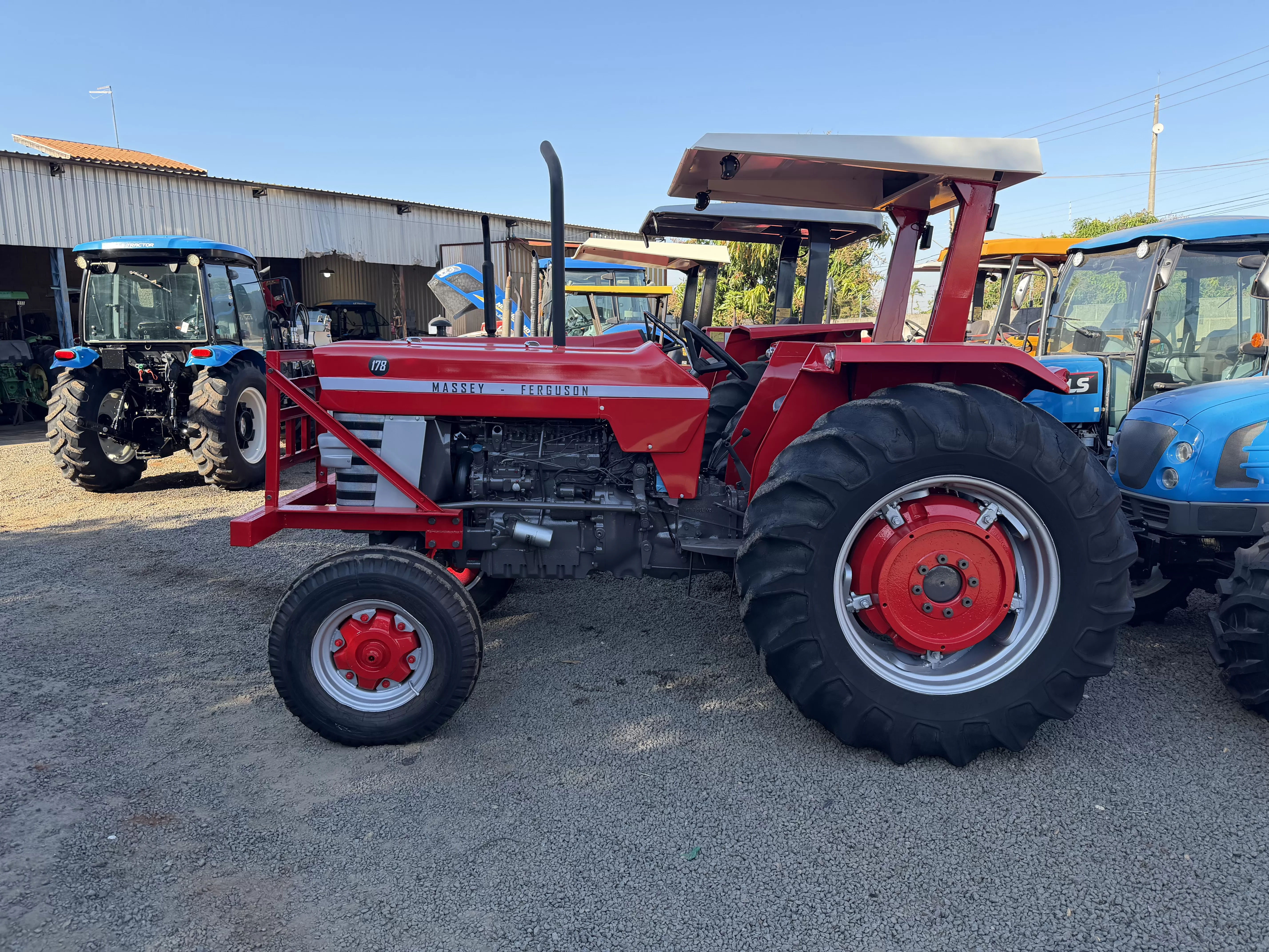 Massey Ferguson 178 (Raridade), Ano: 1971, Rodagem PAVT e comando hidráulico