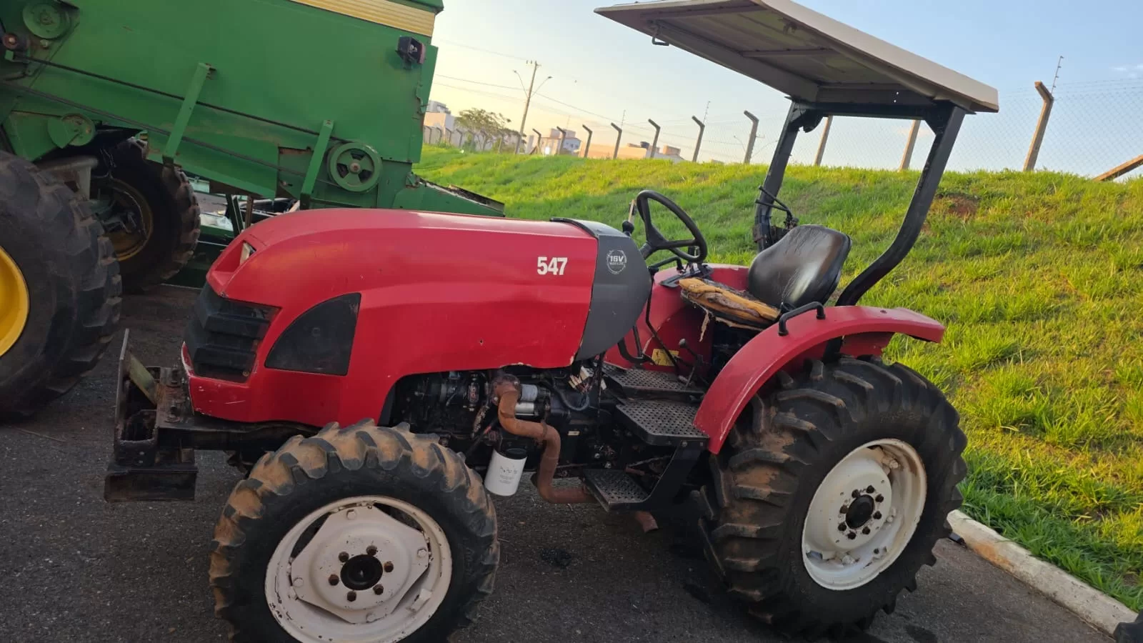 Yanmar 1175SR 4x4 cafeeiro/estreito Ano 2016 com redutor de velocidade, Cod: (03)