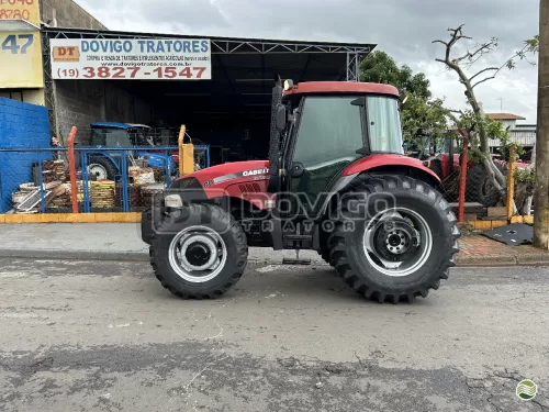 Case Farmall 80 4×4 Ano 2016 Cabinado de Fábrica com Reversor de marchas
